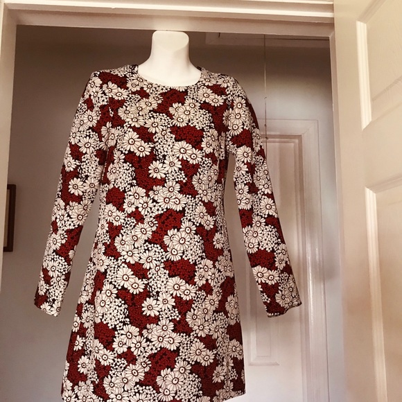 Zara Dresses & Skirts - Zara ⏰2day sale👅Red & White Daisy Long Sleeve